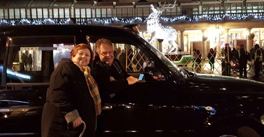 London: Christmas Lights Tour in a Black Cab - Price and Value: What $484 Means for a Private Group