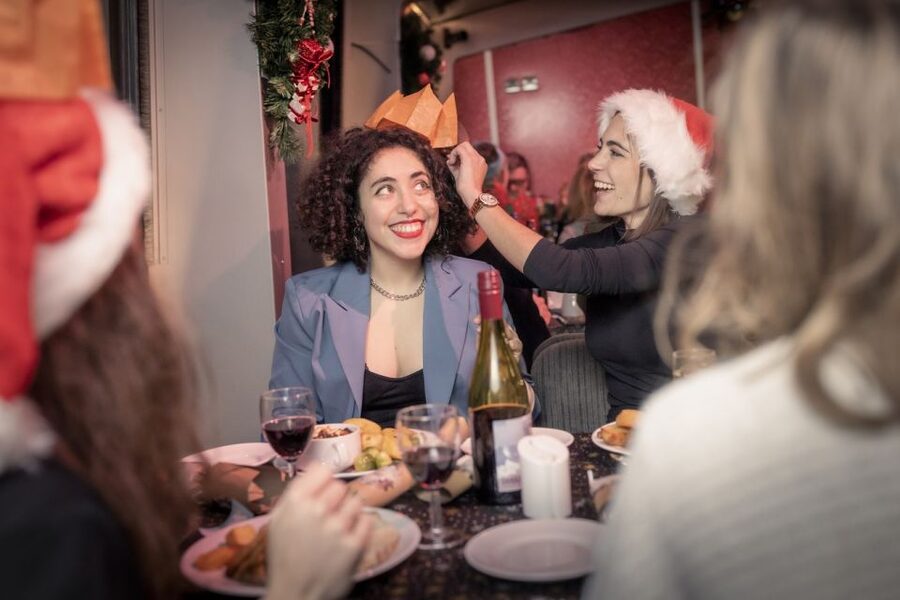 London: Christmas Party Dinner Cruise - Wine, bars, and keeping the night moving