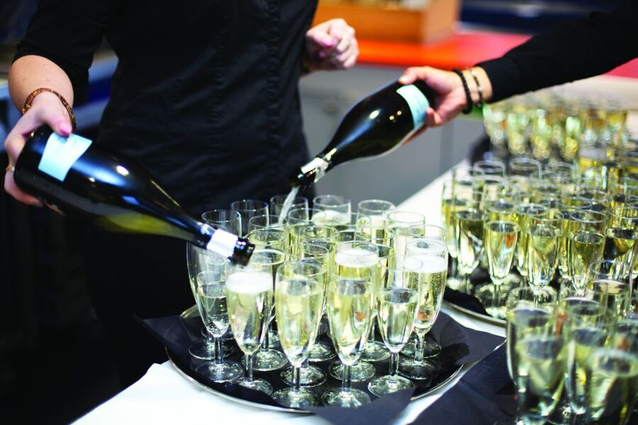 London: Christmas Party Lunch Cruise - A 3-hour Thames Christmas party lunch, without the fuss