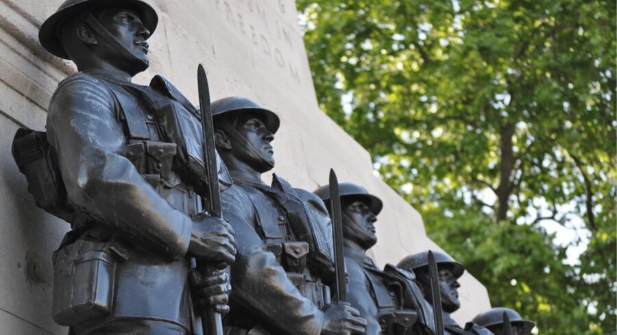 London: Churchill and World War 2 Walking Tour in London - Starting at Embankment Station with the yellow umbrella