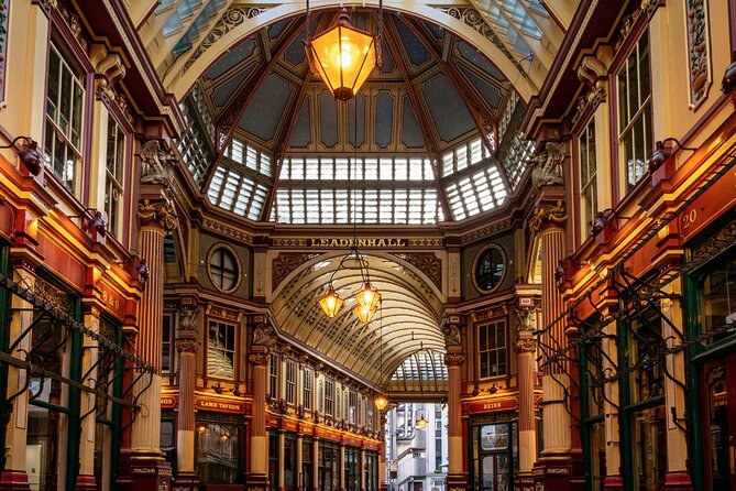 London: City of London Walking Tour - Bracken House, Royal Exchange, and the City’s money streets