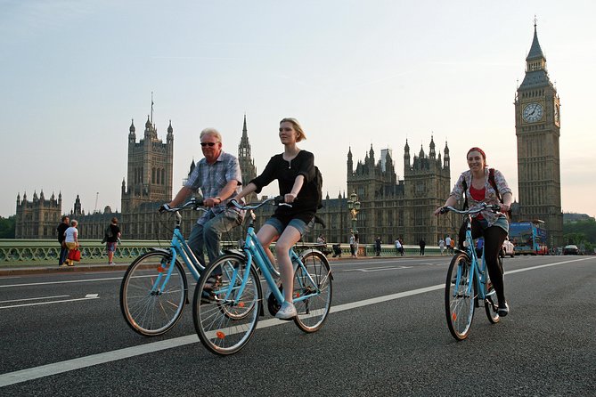 London Classic Landmarks Bike Tour with Local Guide - Why this 3.5-hour London bike loop is so efficient