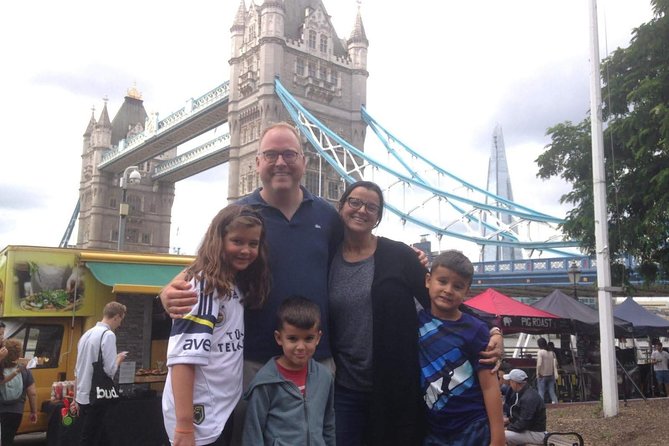 London Classic Sightseeing Private Taxi Tour - Stop 4: Houses of Parliament stops for photos and plain-English stories
