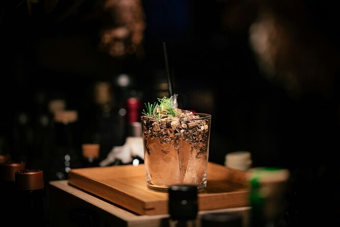 London Cocktail Tour - Soho - Soho Cocktail Hour Works Best With a Schedule