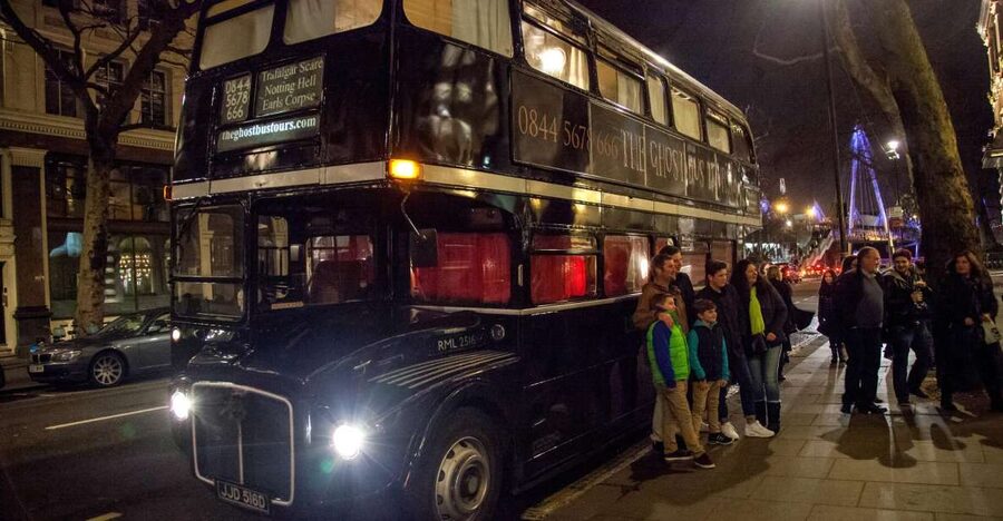 London: Comedy Horror Ghost Tour on a Bus - What makes this ghost tour funny, creepy, and actually sightseeing