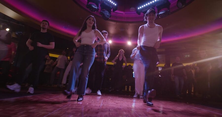 London: Country Music Party with Line Dancing, Two-stepping - Two-Stepping and the Texas Two-Step: Where You Actually Get Unstuck