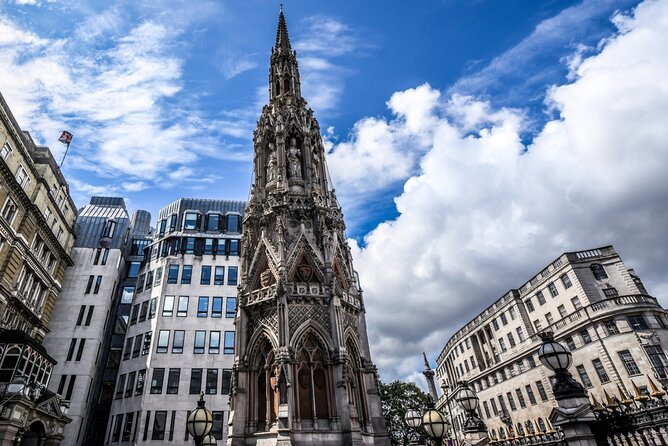 London (Covent Garden) Scavenger Hunt and Sights Self-Guided Tour - Value check: $13.29 for an interactive London walk