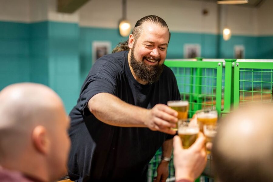 London: Craft Brewery Tour with Tasting of 4 Beers - The brewhouse and packaging lines: your behind-the-scenes walk