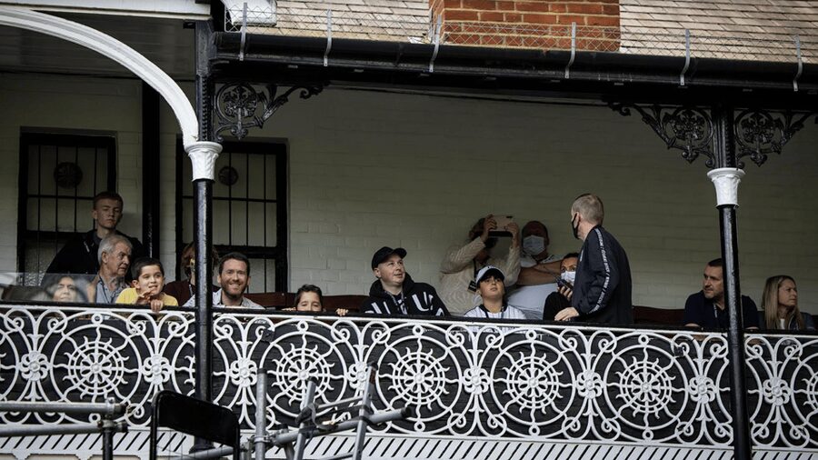 London: Craven Cottage Guided Tour at Fulham Football Club - Getting there: the meeting point and why early arrival helps