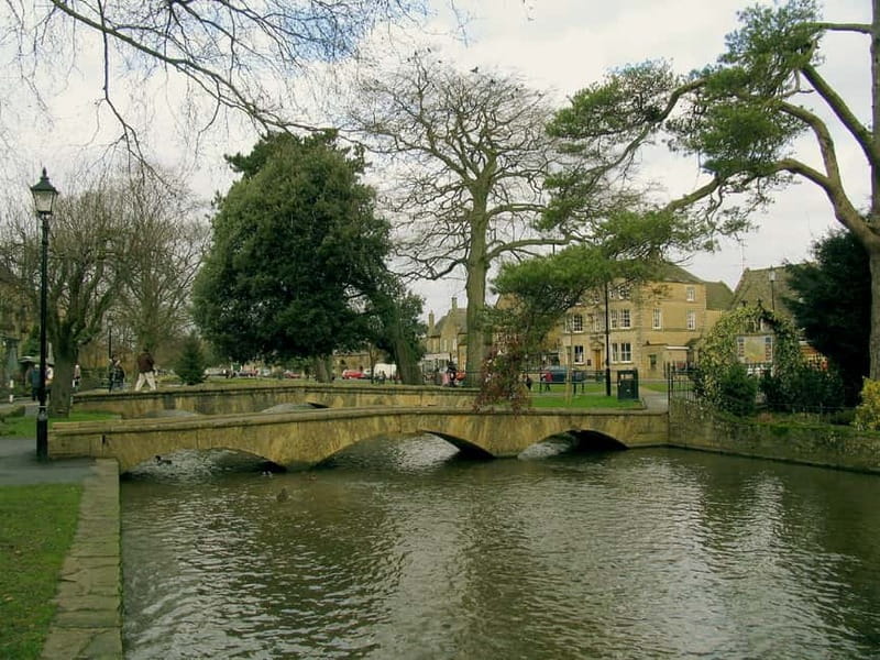 London: Cream Tea at Blenheim Palace & the Cotswolds Tour - Blenheim Palace: Churchill’s Birthplace and the Photo-Worthy Grounds