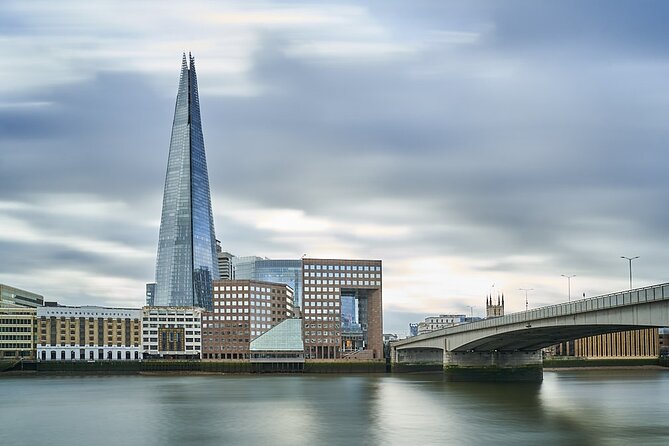 London Creative Photography Tour - Trafalgar Square to Parliament Square: icons plus street-level practice