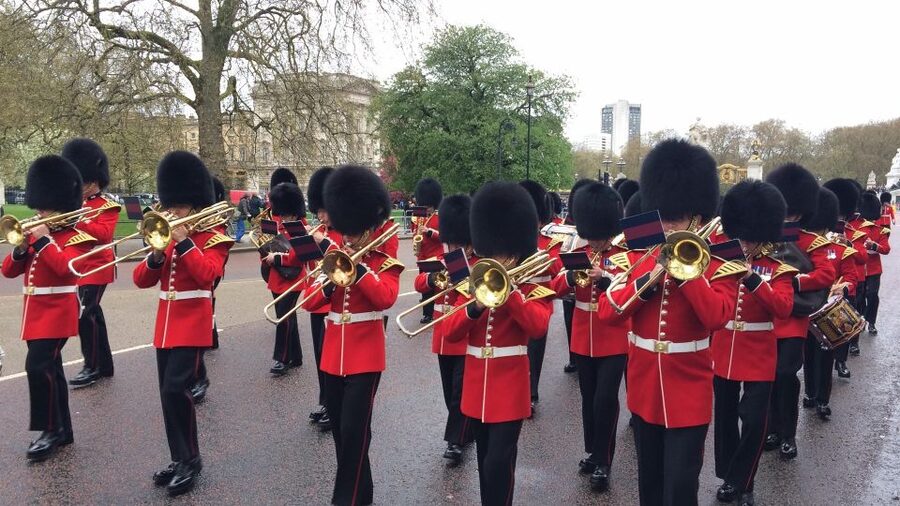 London: Customizable Walking Tour with Private Guide - How the 2–4 hours usually feel in Central London