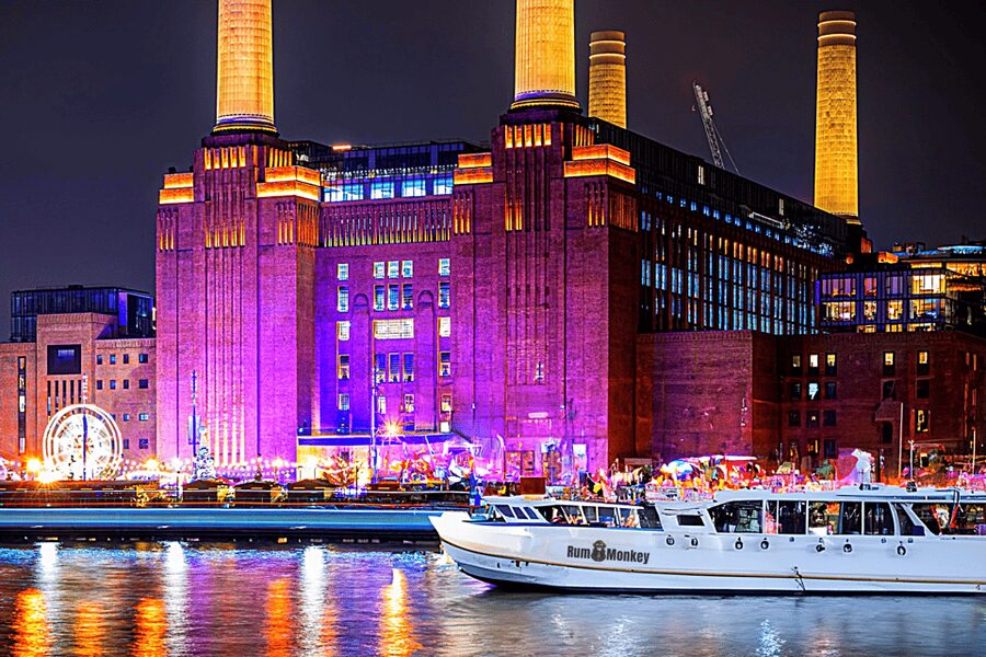 London: Dark Comedy on Iconic Battersea Barge - When it runs: Wednesday/Thursday 8pm and Sunday door times