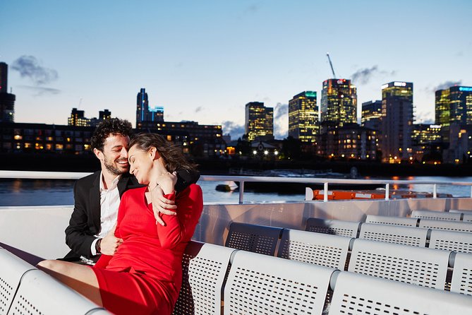 London Dinner Cruise on the Thames River - VIP upgrade: when it actually helps