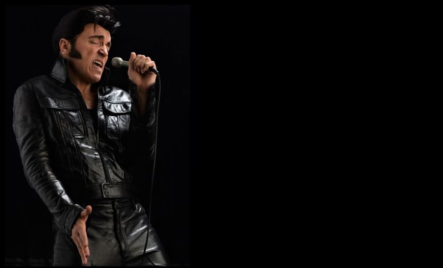 London: Dinner Cruise with Elvis Tribute on the Thames River - The three-course dinner: what’s included and how to judge value