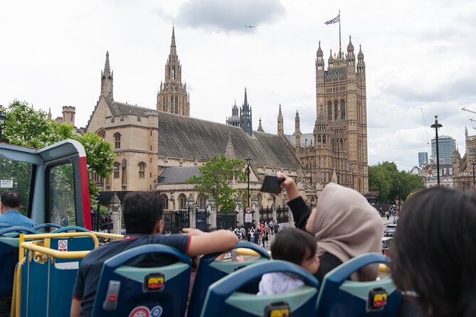 London Discovery by Day and by Night Hop-On Hop-off Tours - Day hop-on hop-off vs. the night tour you stay on