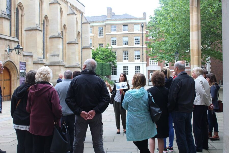 London: Downton Abbey Guided Walking Tour - Temple Underground start: your simple entry into London filming locations