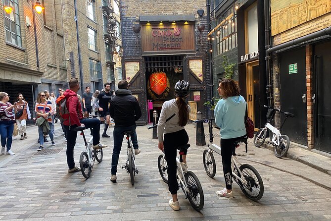 London E-Bike tour & Borough market - Buckingham Palace without the ticket hassle