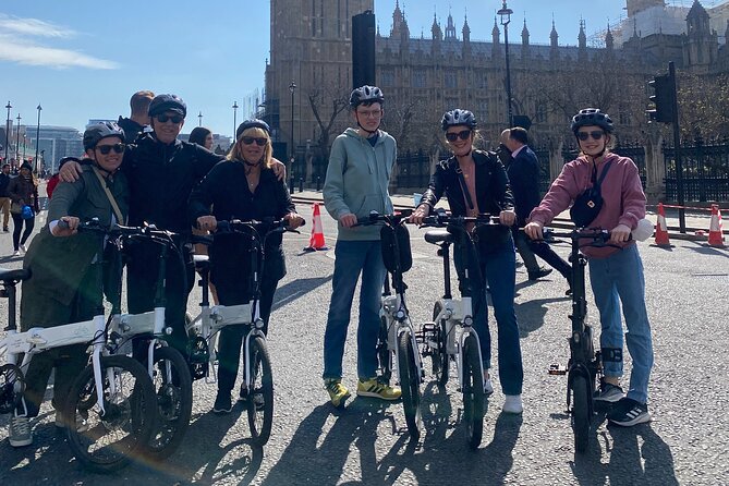 London E-Bike tour & Borough market - London Bridge versus Tower Bridge: you’ll leave knowing what’s what