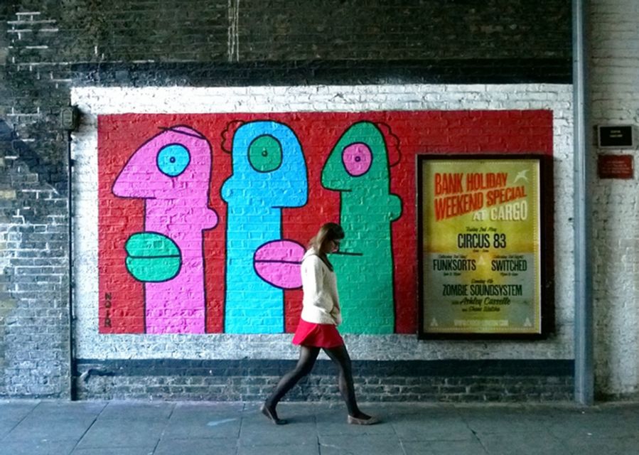 London East End - Guided Walking Tour 12 guests 2,5h - From Liverpool Street to Petticoat Lane: the East End hits first