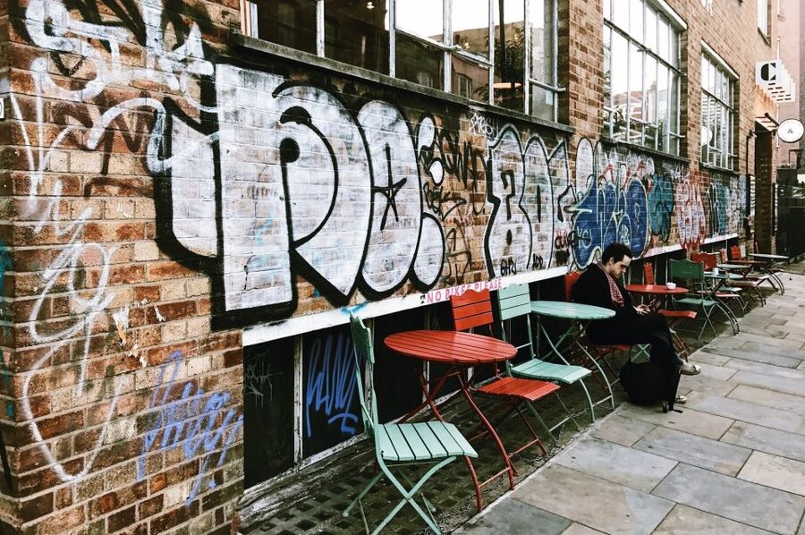London East End - Guided Walking Tour 12 guests 2,5h - Truman Brewery: street art meets the art-world machine