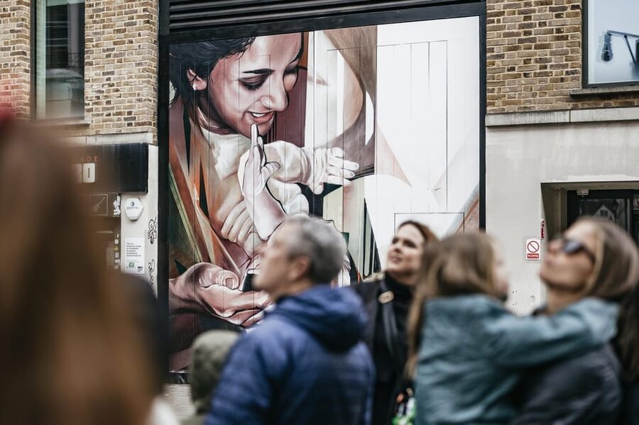 London: East End Street Art Tour and Spray Painting Workshop - Key things to know before you go