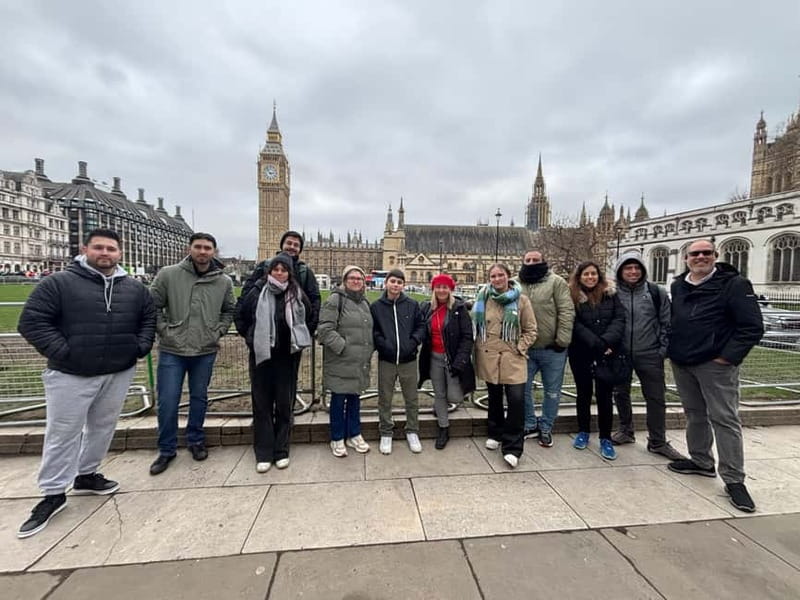 London: Essential tour and changing of the guard (group or private) - Trafalgar Square to Whitehall: London’s power corridor, explained simply
