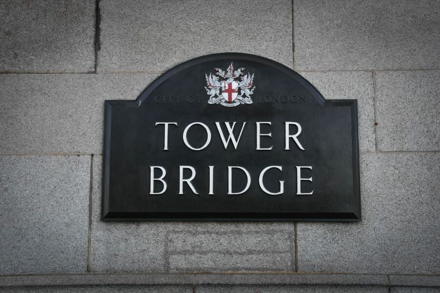 London: Explore The Tower of London & Tower Bridge! - Entering the Tower of London: Crown Jewels and Beefeaters