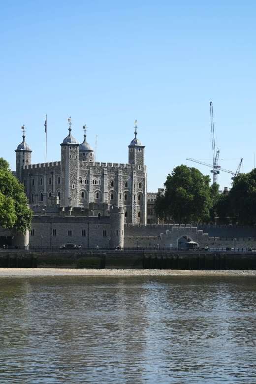 London: Explore The Tower of London & Tower Bridge! - The quick metro hop that keeps the schedule realistic