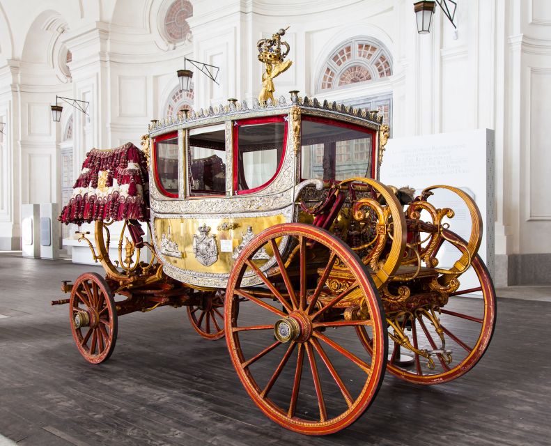 London Family-Friendly Walking Tour with Fun Activities - Price and value at $298 per person: what you are really paying for