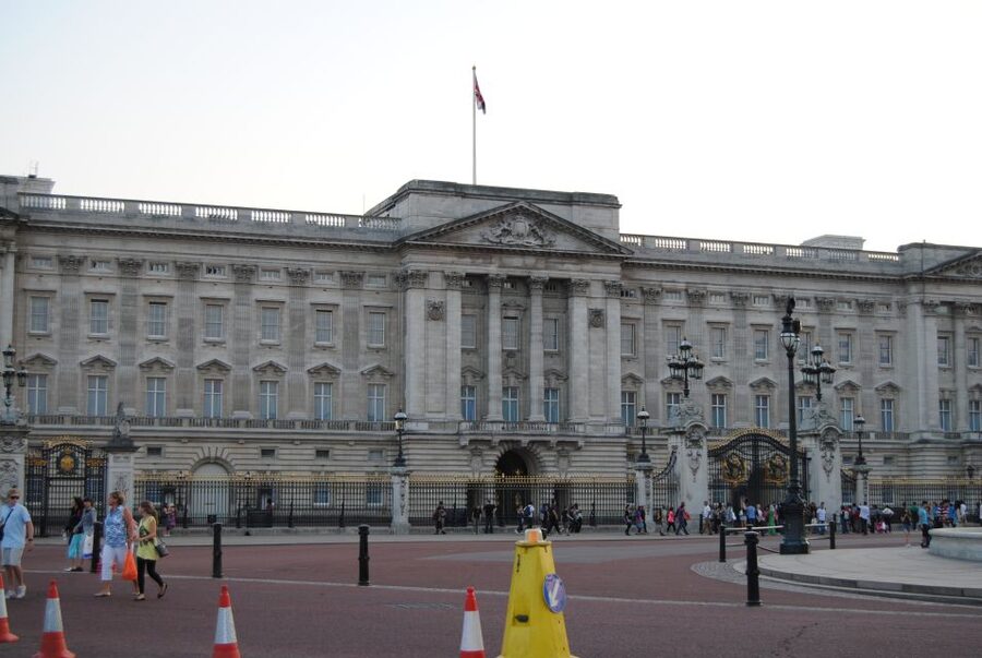 London: Famous Landmarks of the City by Car - Price check: $607 per group up to 4