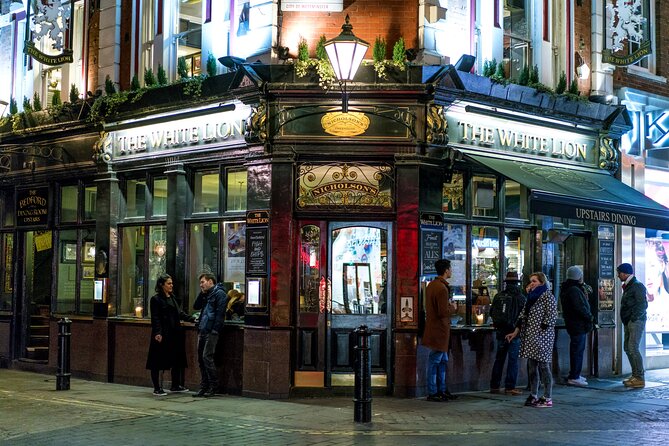 London Food & Drinks Private Tour - British Taverns & Pubs - Poppies Fish & Chips: crispy batter and a London ale pairing