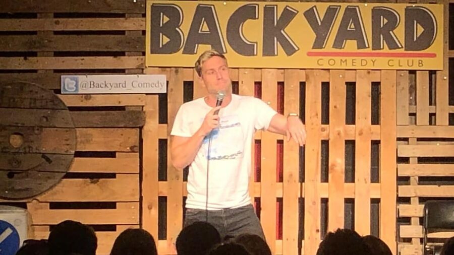 London: Friday Night at The Backyard Comedy Club - Comfort, space, and the unglamorous rules that matter