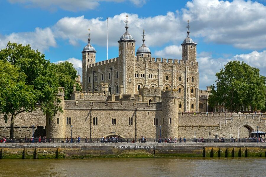 London: Full-Day London Bus Tour - Buckingham Palace and the Changing of the Guard (When It Actually Happens)