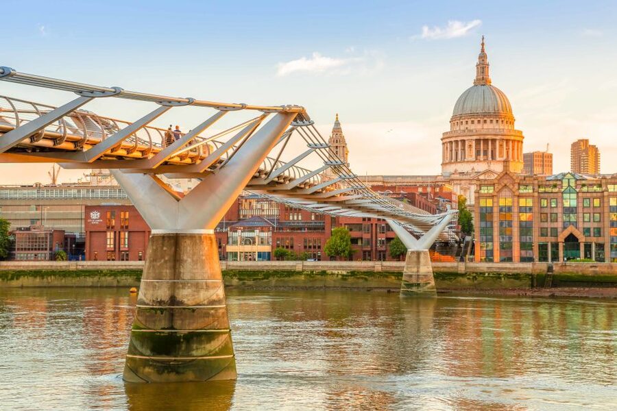 London: Full-Day London Bus Tour - Price and Value: Is $174 a Good Deal?