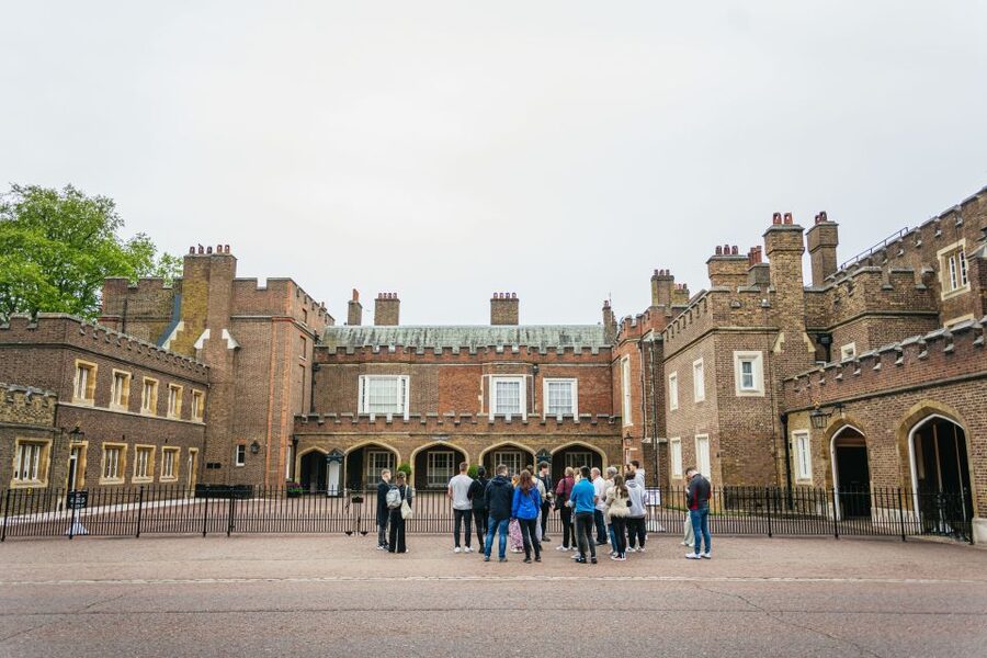London: Ghost Walk and River Thames Boat Ride - Tower of London at night: the final chill you can’t rush