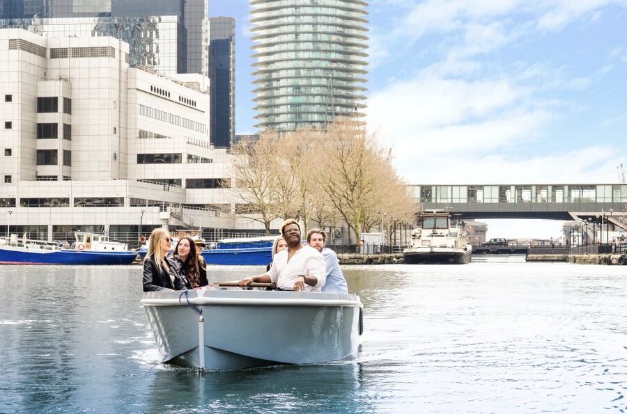 London: GoBoat Rental in Canary Wharf with London Docklands - Starting in Canary Wharf: getting your bearings fast
