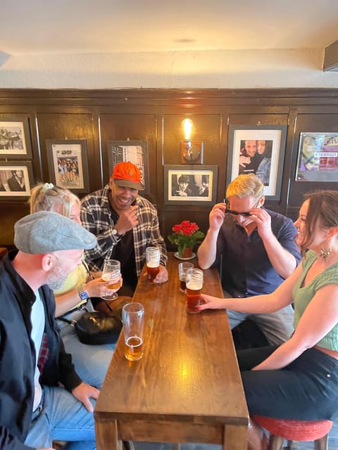 London: Great British Pubs Walking Tour - The first pub stop: crooks, gangsters, lords, and that social mix