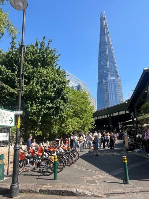 London: Guided E-bike Tour - Westminster Abbey and Big Ben: the “how it works” stop