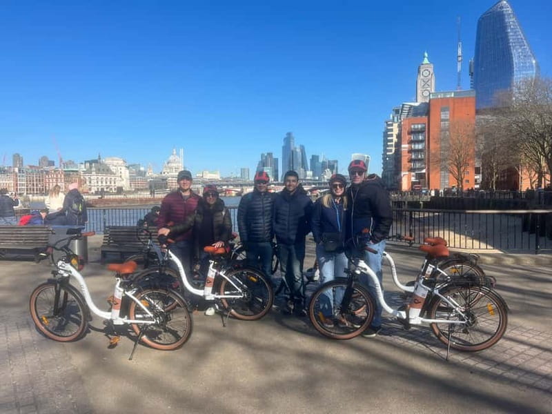 London: Guided E-bike Tour - Trafalgar Square to Buckingham Palace: classic London, quick hits