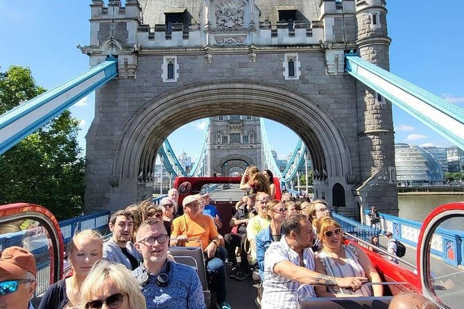 London: Guided Sightseeing Tour on a Vintage Open-Top Bus - The Live Guide Makes It Feel Like a Story, Not a Scroll
