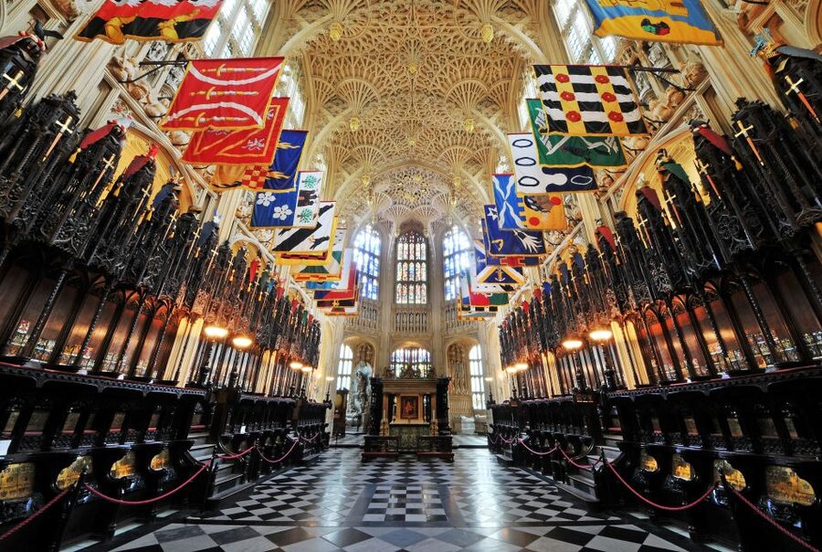 London: Guided Westminster Abbey Tour and Refreshments - Inside the Abbey: the stories behind St Edward, kings and queens