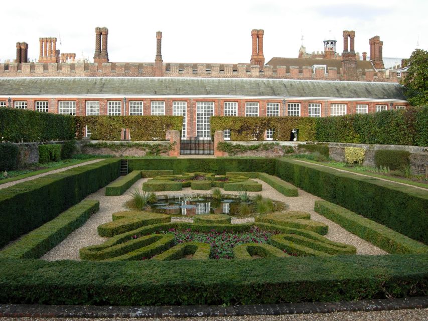London Half-Day Private Chauffeur Driven Tour - Languages and Guide Style: Getting Explanations in Your Own Language
