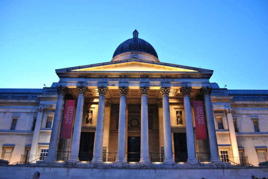 London Half-Day Private Chauffeur Driven Tour - Westminster Abbey and the Houses of Parliament Area: Big-Time London, Close Together