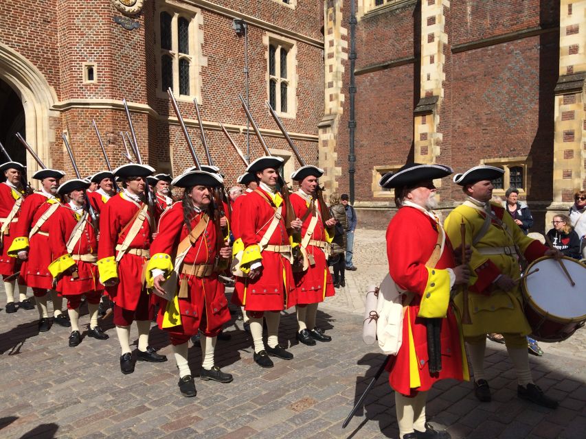 London: Hampton Court Private Guided Tour - Price and value: $465 for a private 4-hour experience