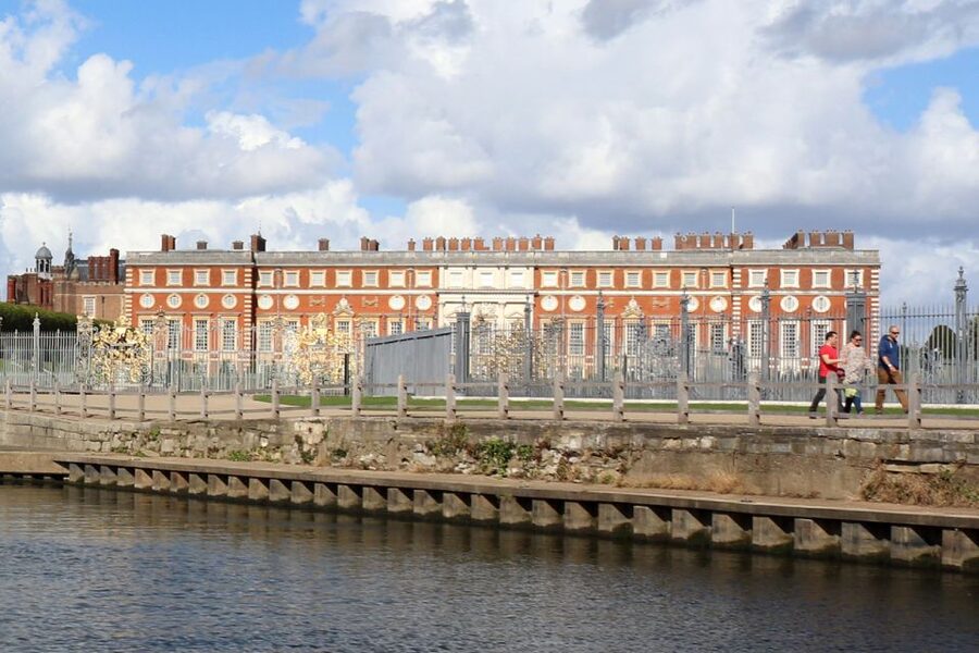 London: Hampton Court to Richmond River Thames Cruise - Hampton Court to the quieter Thames: what you’ll be looking at