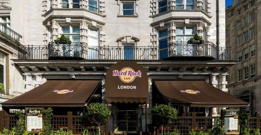 London: Hard Rock Cafe with Set Menu for Lunch or Dinner - Priority seating and timing: what a typical meal flow feels like