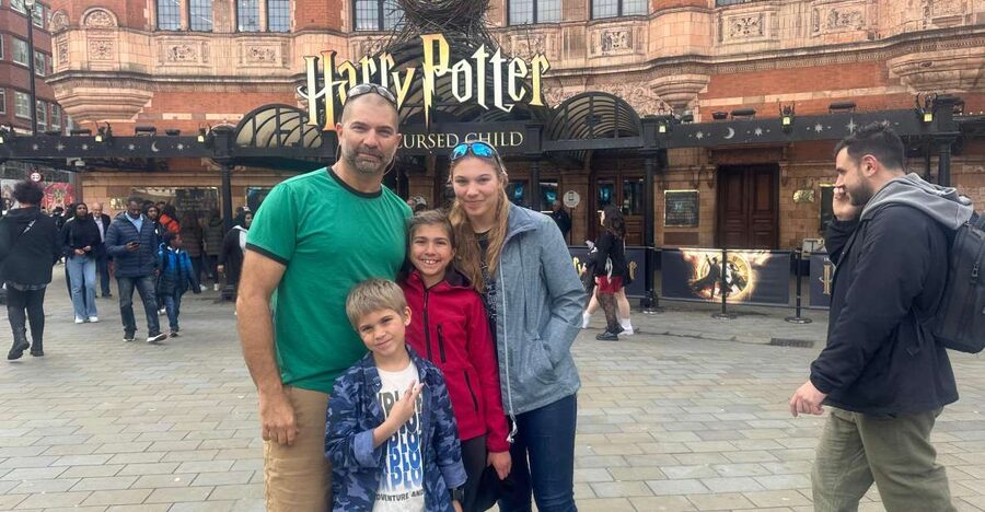 London: Harry Potter Black Cab Tour with Hotel Pick Up - The Route Starts Easy: Hotel Pickup in Central London