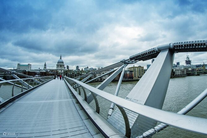 London: Harry Potter Filming Locations Sightseeing Tour - Bank of England and Reflection Garden: City Grandeur Meets Wizarding Atmosphere