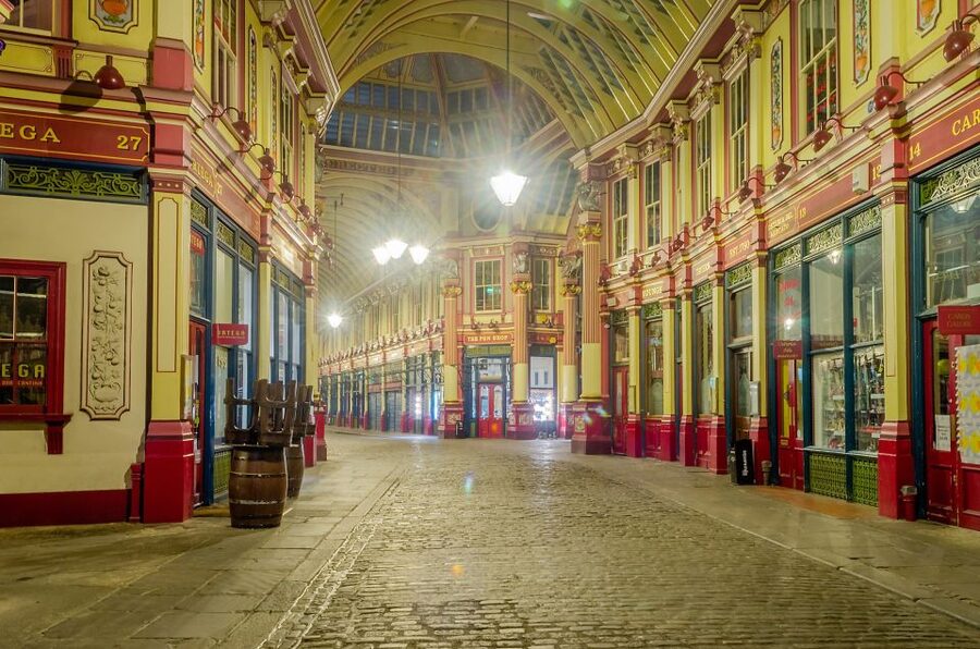 London: Harry Potter Filming Locations Walking Tour - Westminster Tube Station and Great Scotland Yard: Ministry of Magic comes to the surface